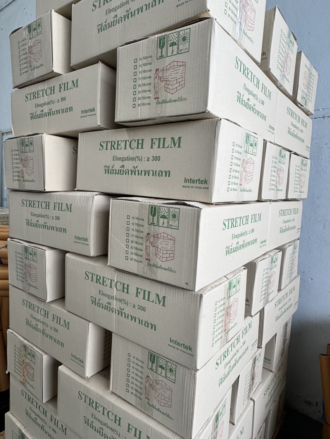 ฟิล์มยืดพันพาเลท (Stretch Film for Pallet)